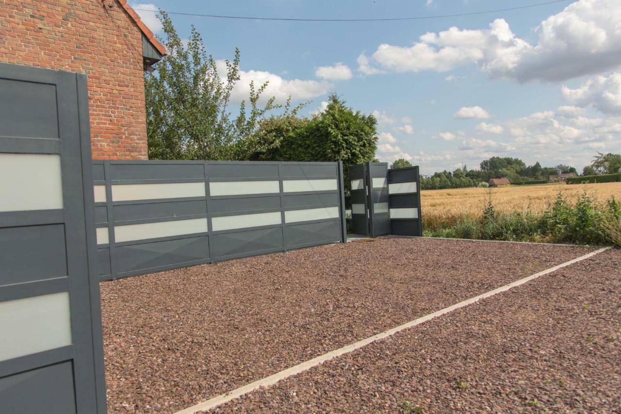 Gites De La Vesee La Chapelle d'Armentieres Exterior foto
